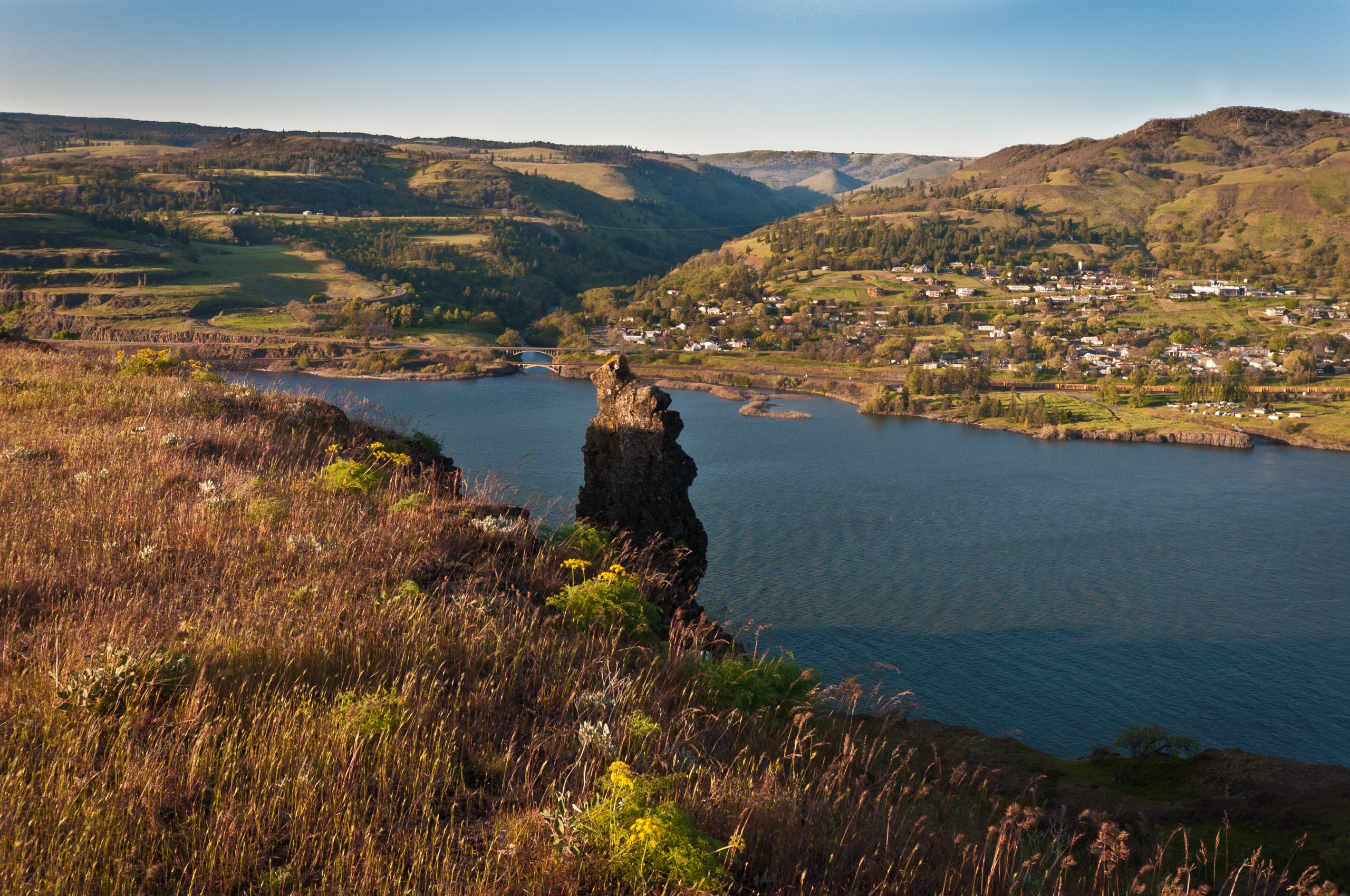 Confluence of Klickitat River with Columbia River,Washington 2011. Photo credit  A. W. (Tony) Grover.